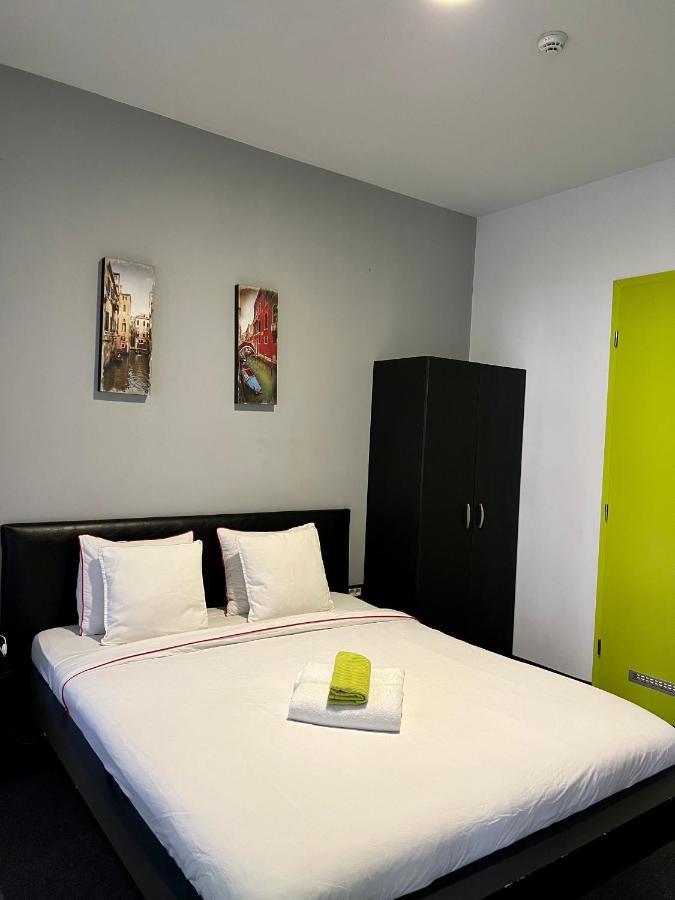 Himalayan Hostel Zagrzeb Zewnętrze zdjęcie