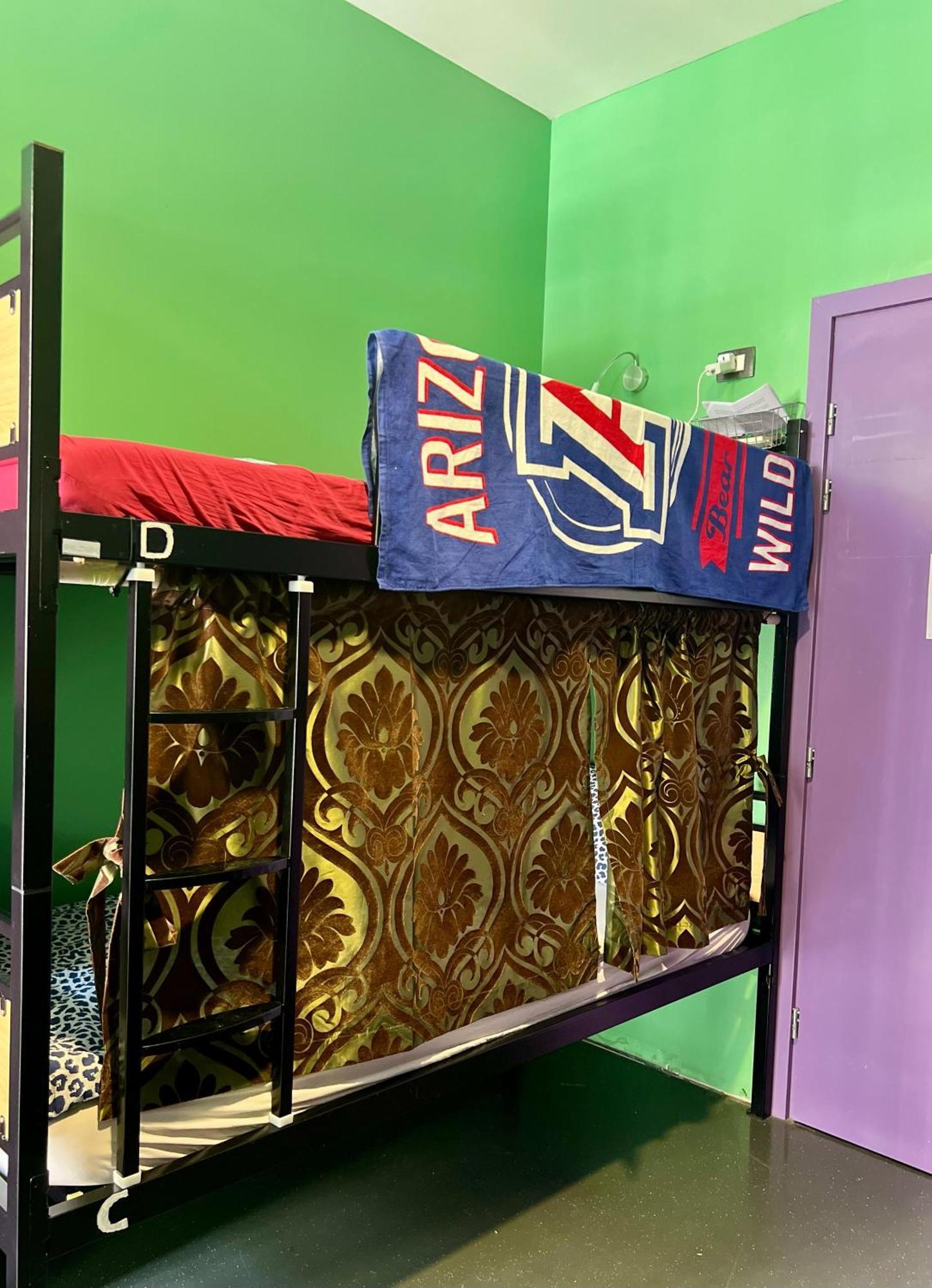 Himalayan Hostel Zagrzeb Zewnętrze zdjęcie